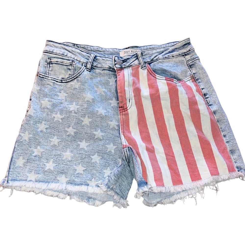 Judy Blue American Woman Flag Printed Shorts - Light Wash Size 2XL